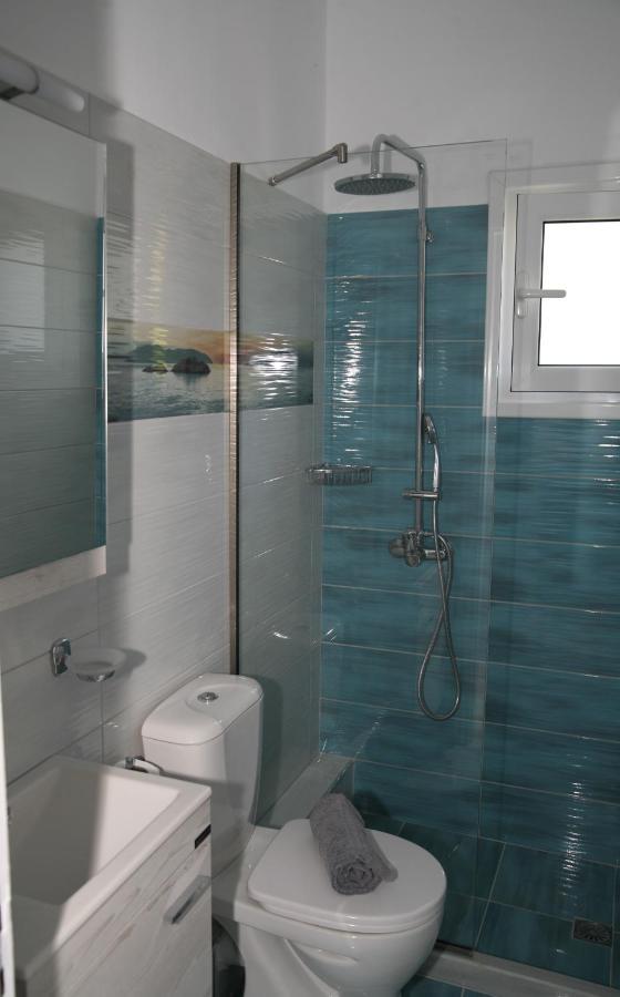 Terpsichore Boutique Appartments Дассия Экстерьер фото