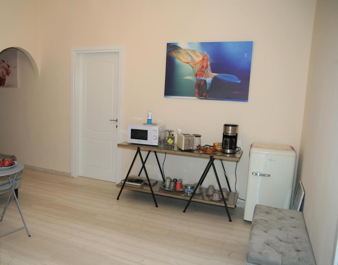 Terpsichore Boutique Appartments Дассия Экстерьер фото