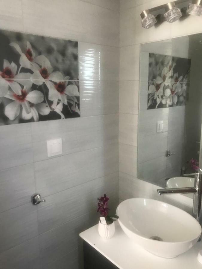 Terpsichore Boutique Appartments Дассия Экстерьер фото